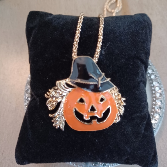 Orange Scarecrow Witch Jack-o-lantern Adjustable Necklace Brooch - Picture 3 of 10